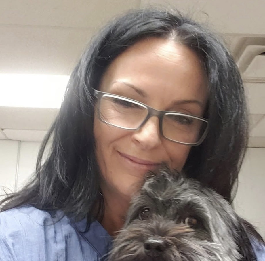 Lynda, owner of Healthy Pet Grooming